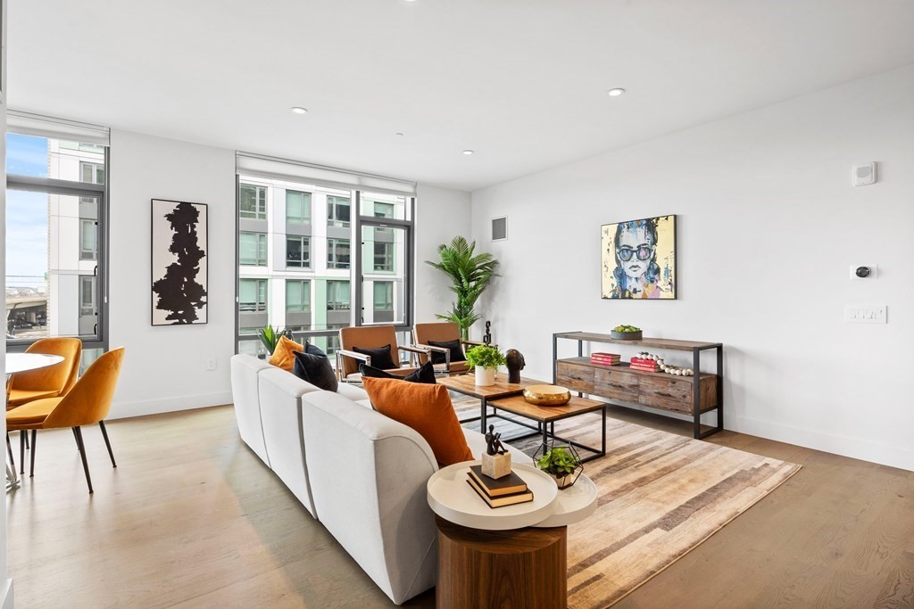 40 Traveler Street, Unit 403 Boston, MA 02118 - Photo 6 of 35