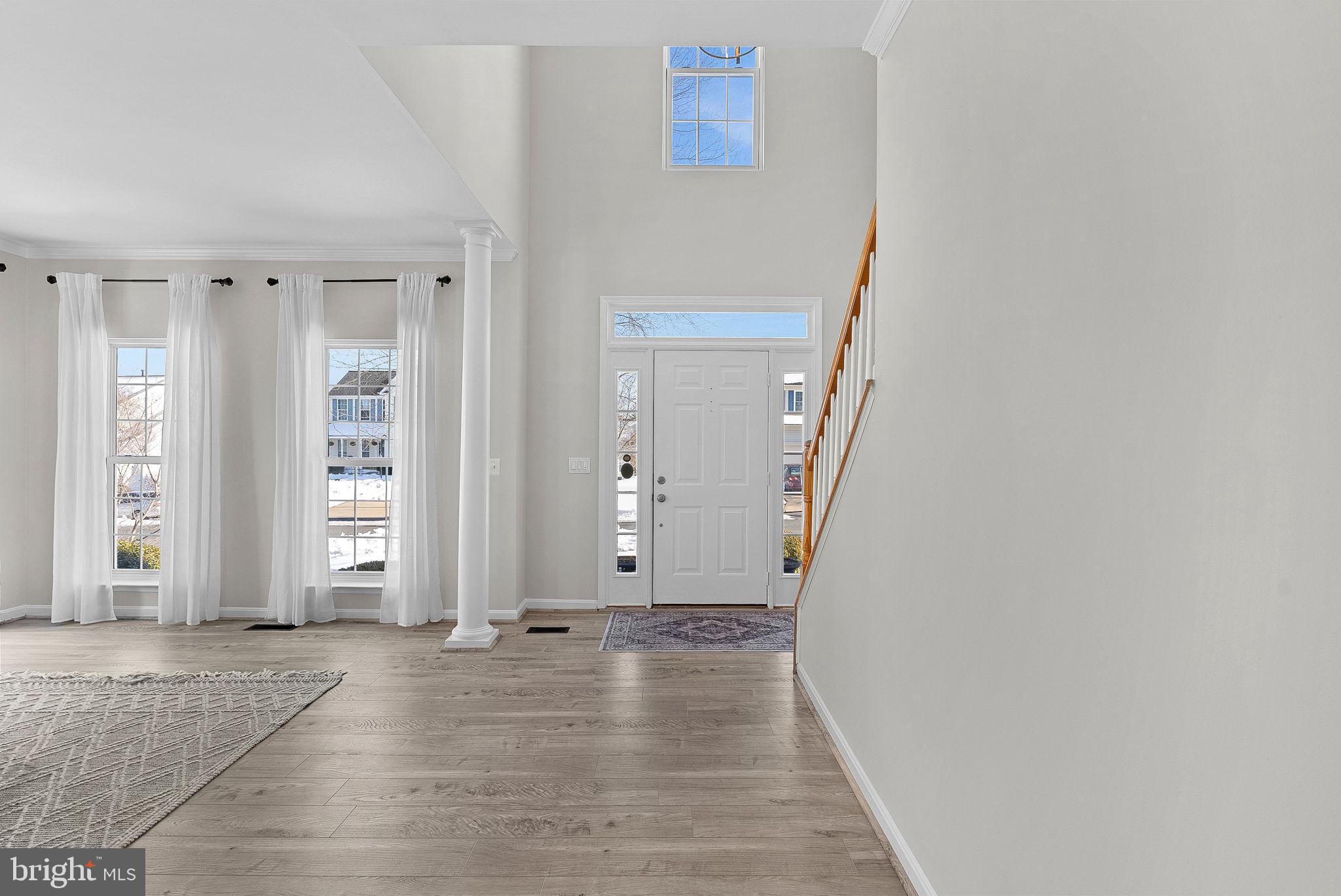 43192 Cardston Place Leesburg, VA 20176 - Photo 6 of 66 Light Filled Entry