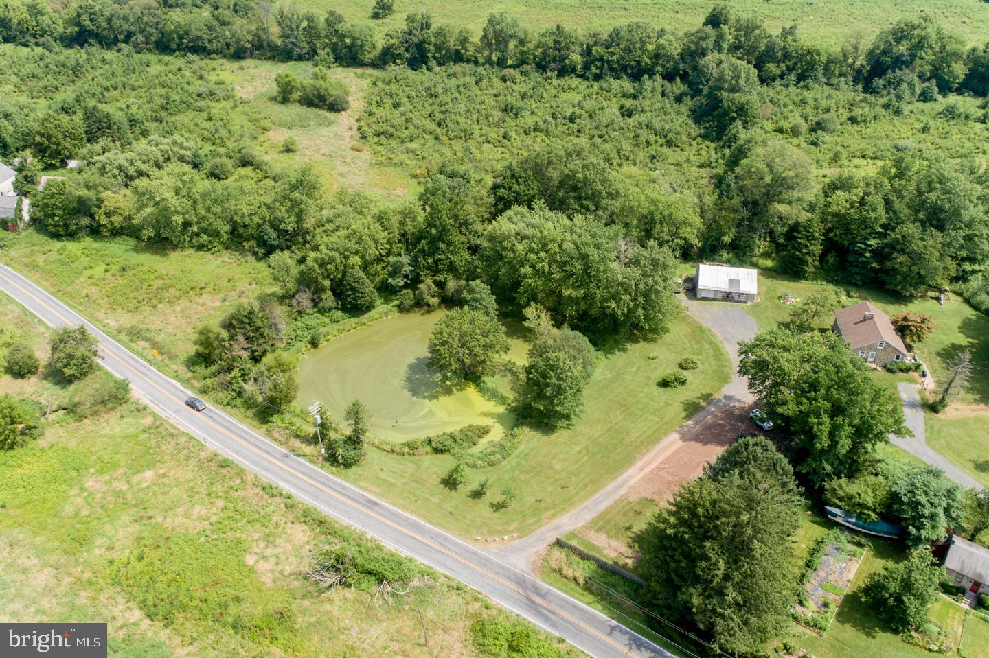 210 Stouts Valley Road Easton, PA 18042 - Photo 3 of 48