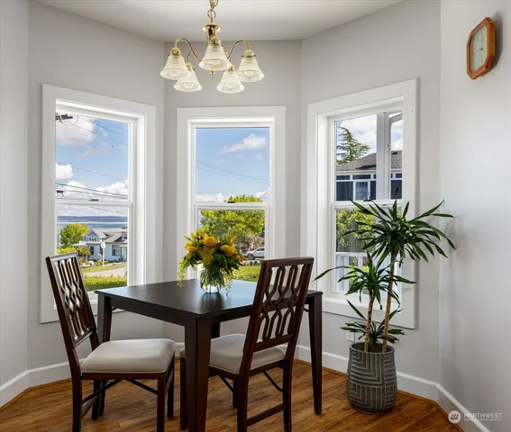 $2,295,000 | 807 North Main Street, Coupeville, WA 98239