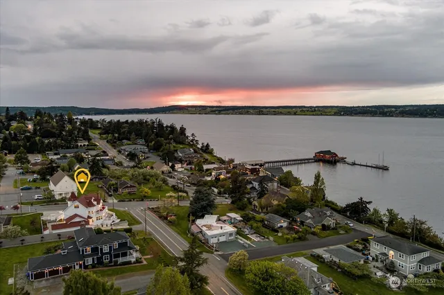 $2,295,000 | 807 North Main Street, Coupeville, WA 98239