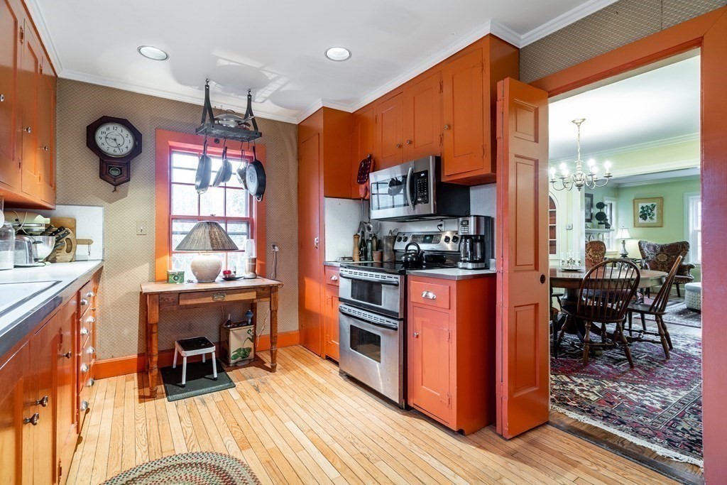 7 Comiskey Road Dover, MA 02030 - Photo 8 of 39 Gallery Image 8
