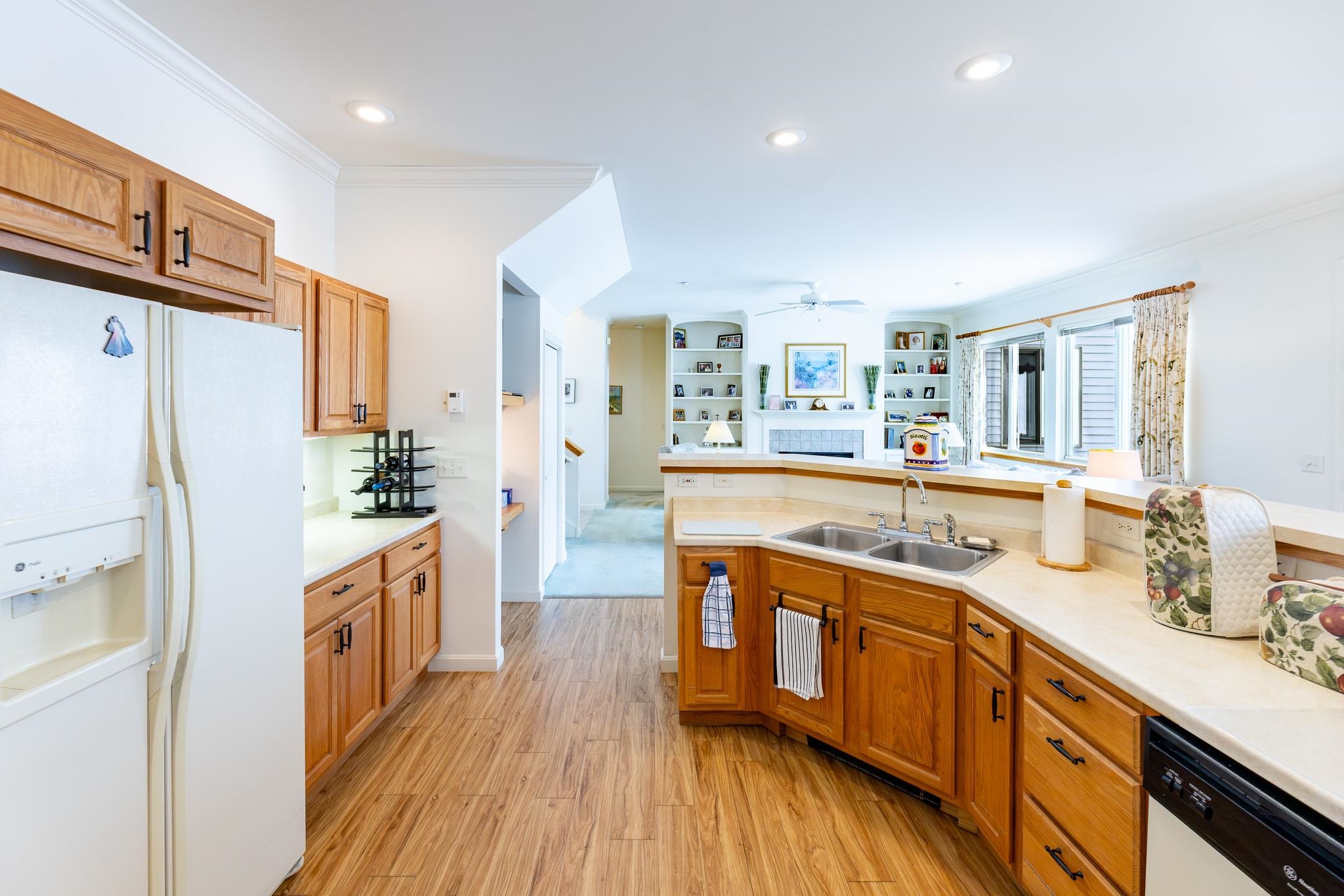 27 Fountain Way Lebanon, NH 03784 - Photo 12 of 35