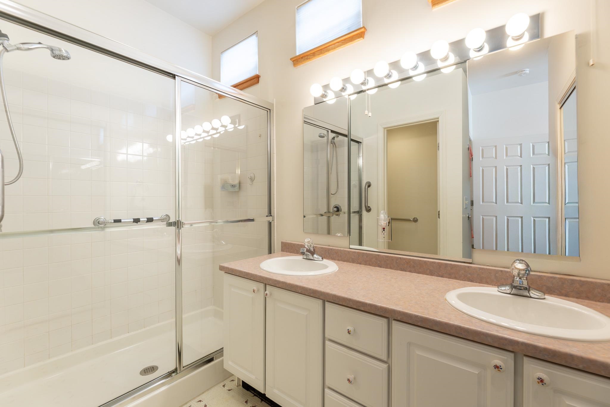 27 Fountain Way Lebanon, NH 03784 - Photo 30 of 35