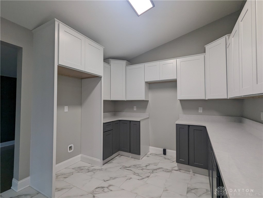 1811 Devon Drive Springfield, OH 45503 - Photo 9 of 33