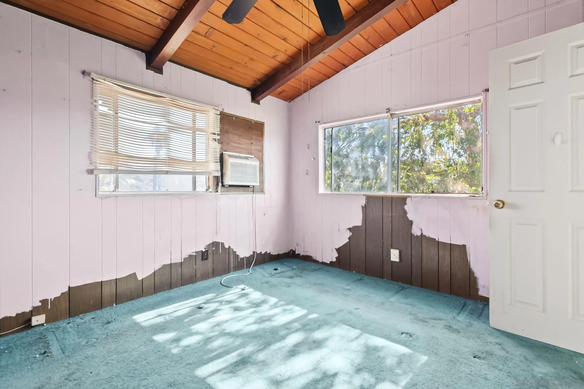 6133 Rainbow Heights Road Fallbrook, CA 92028 - Photo 10 of 55 an empty room with windows