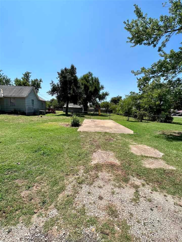 1308 Ivanhoe Street Perry, OK 73077 - Photo 18 of 21 Gallery Image 18