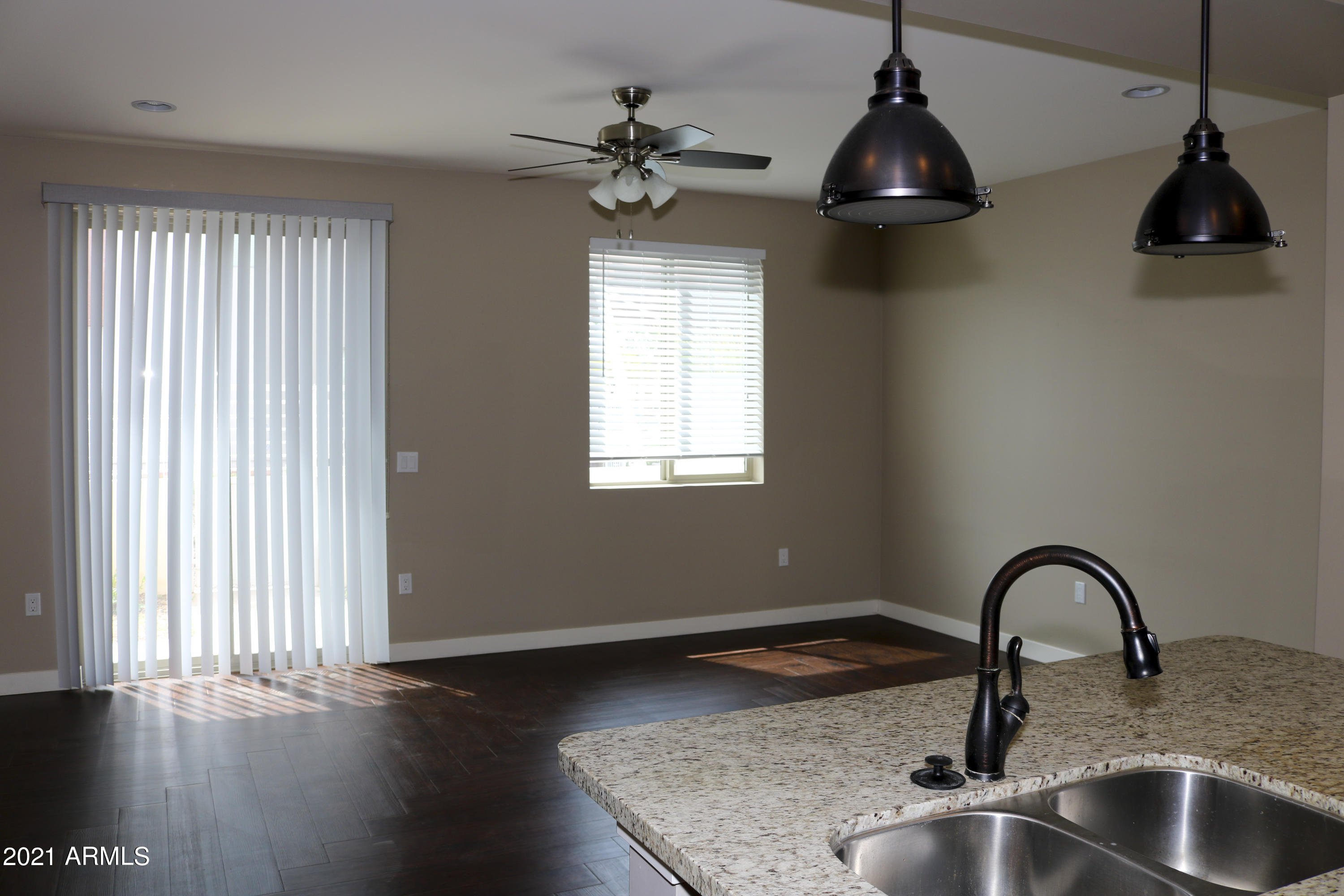 1032 North Miller Road Tempe, AZ 85288 - Photo 5 of 11 17