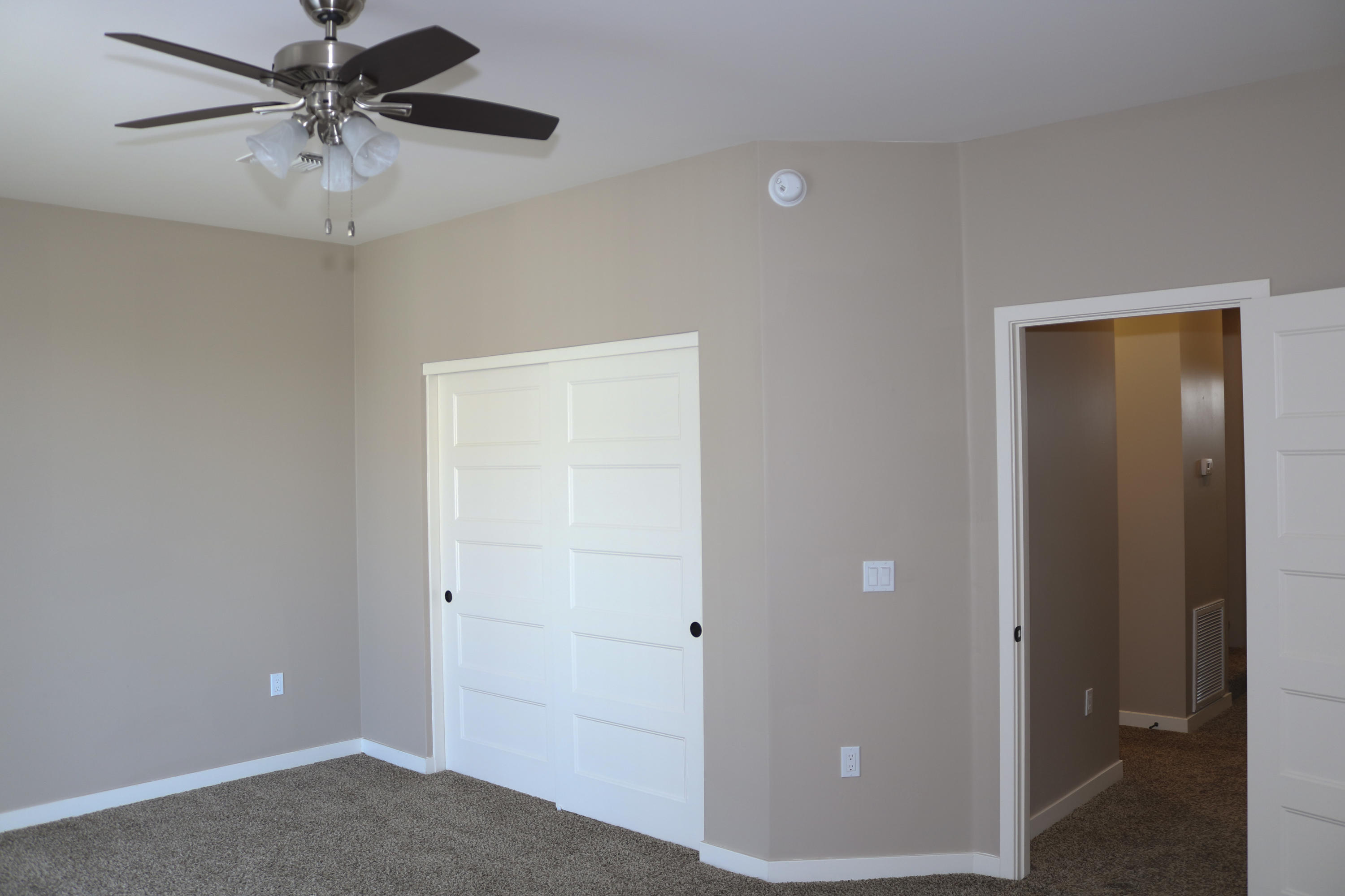 1032 North Miller Road Tempe, AZ 85288 - Photo 8 of 11 22