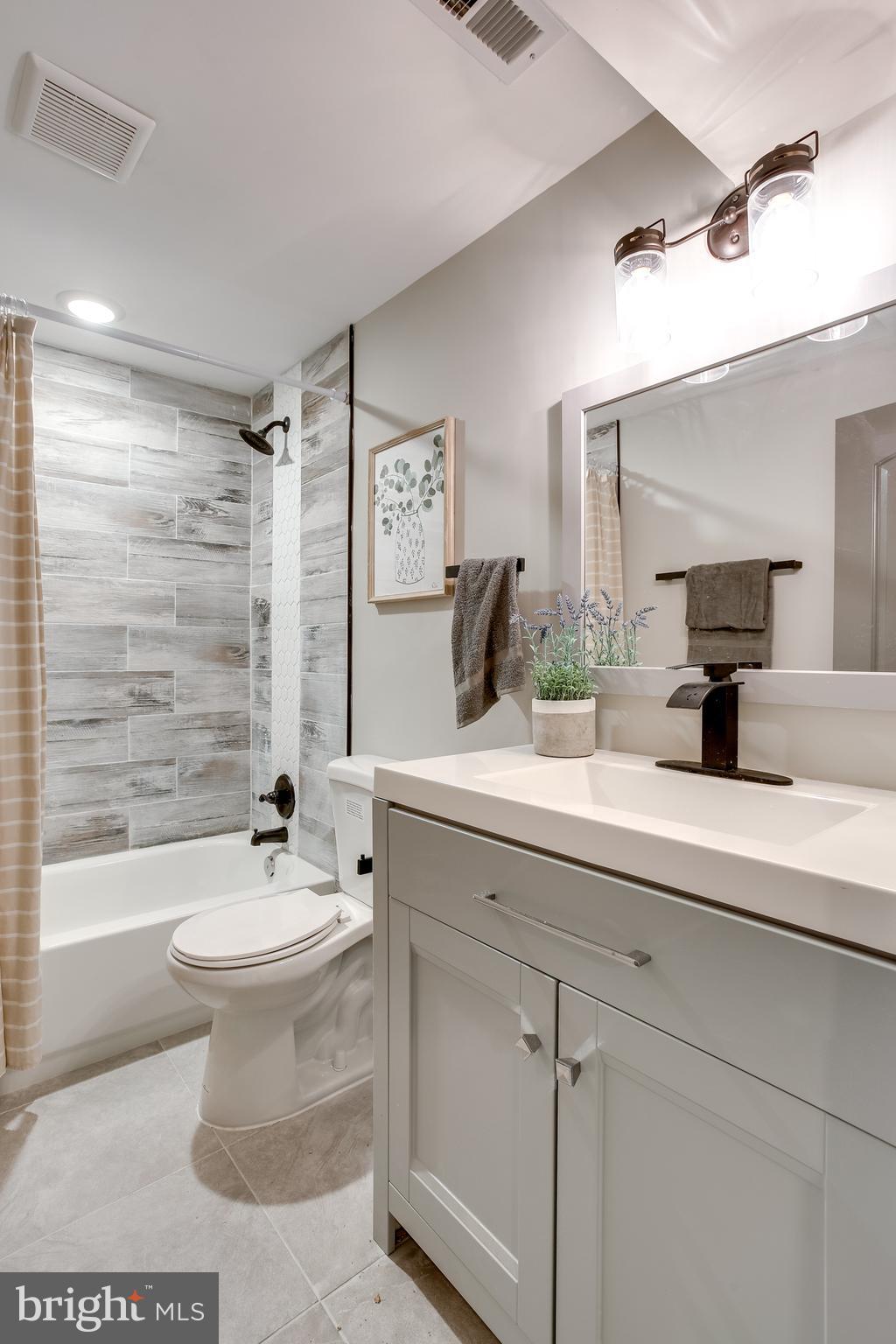 107 Meade Drive Annapolis, MD 21403 - Photo 25 of 46 Lower Level Full Bath