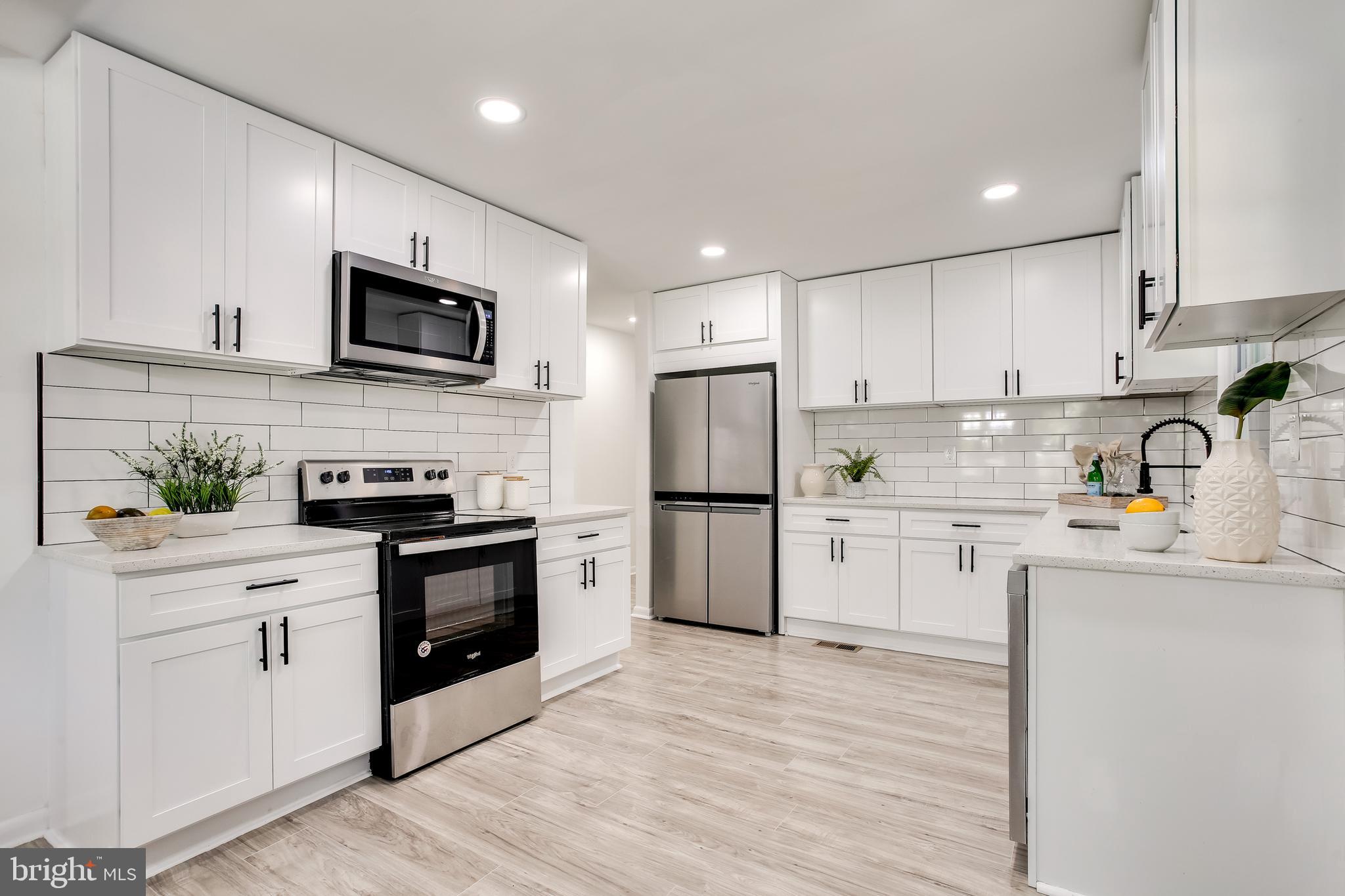 107 Meade Drive Annapolis, MD 21403 - Photo 4 of 46 Granite Counter Tops