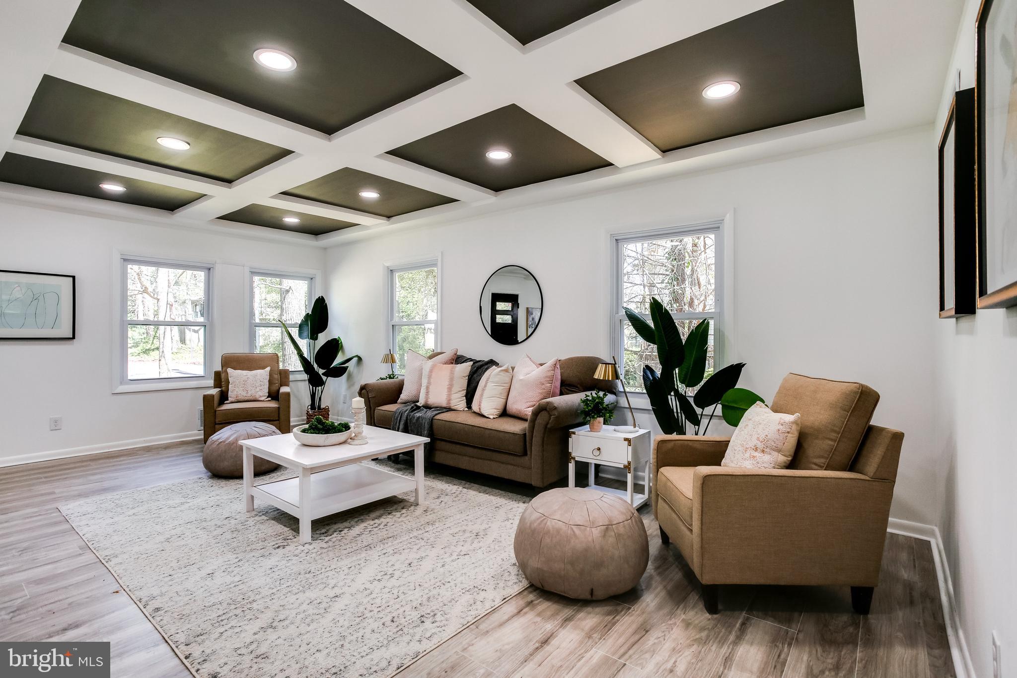 107 Meade Drive Annapolis, MD 21403 - Photo 8 of 46 Living Room