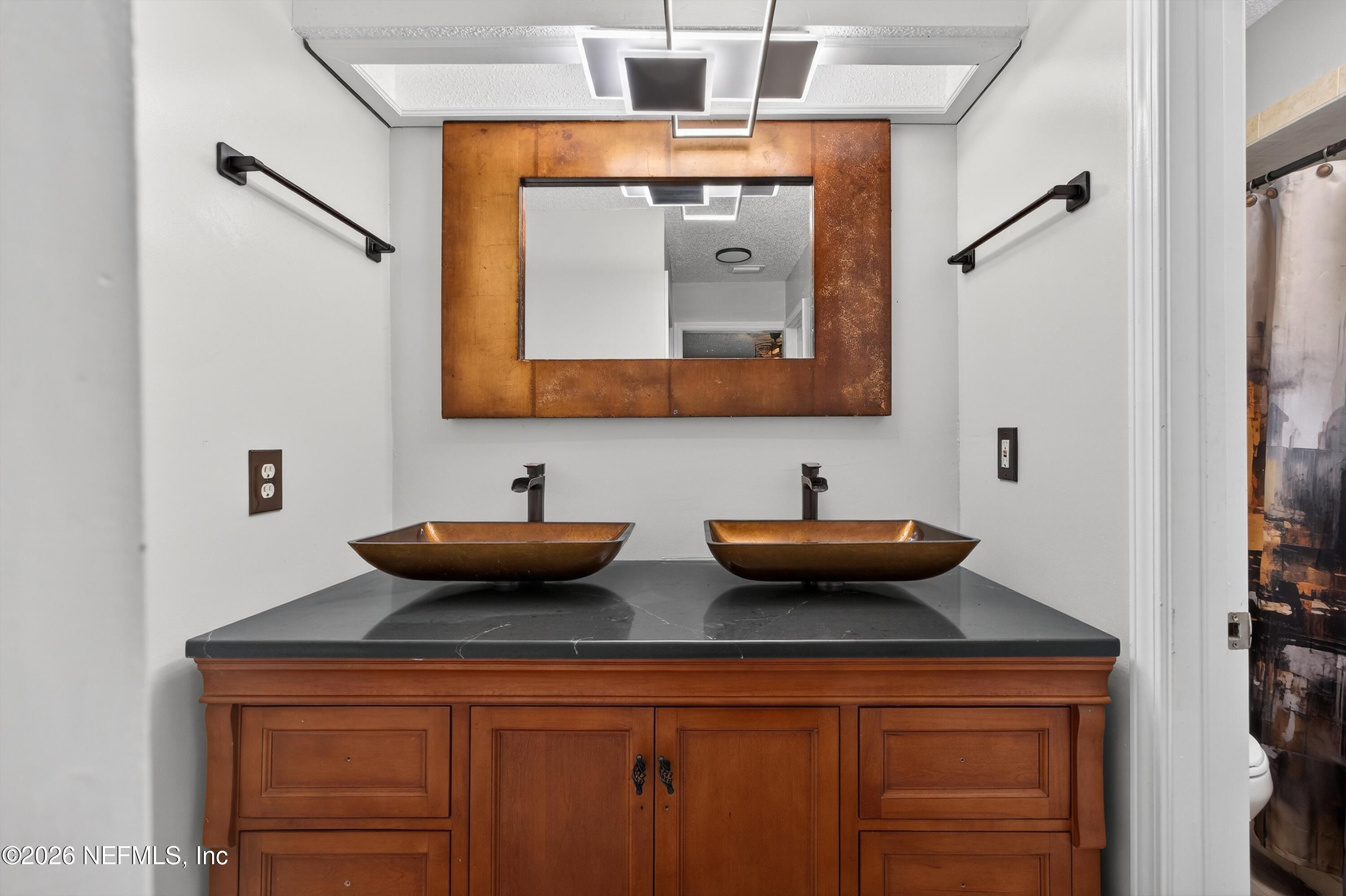 2060 Cornell Road Middleburg, FL 32068 - Photo 12 of 38 Primary en suite