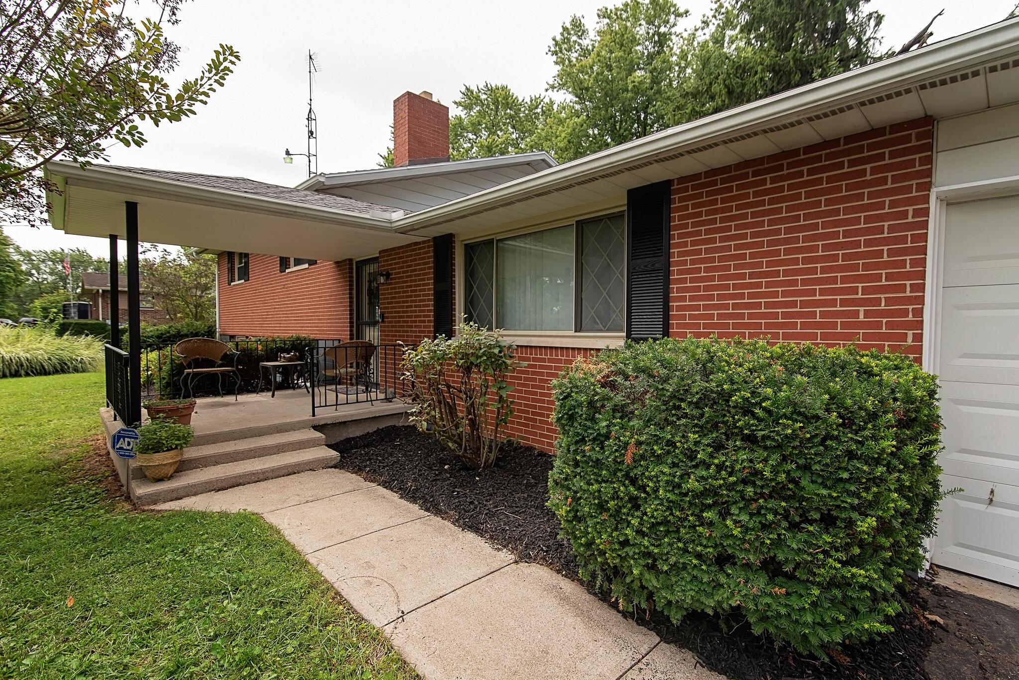 2221 Shrine Road Springfield, OH 45502 - Photo 8 of 35 20240818-2221 Shrine Rd-002