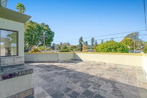 $1,549,000 | 522 Oak Drive, Capitola, CA 95010
