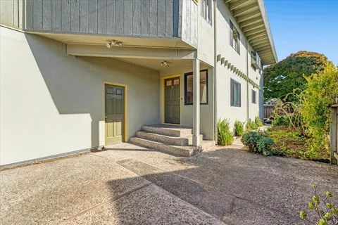 $1,549,000 | 522 Oak Drive, Capitola, CA 95010