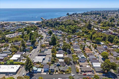 $1,549,000 | 522 Oak Drive, Capitola, CA 95010