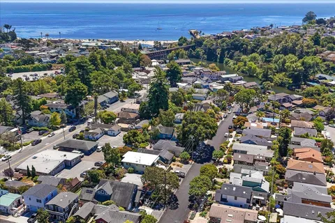 $1,549,000 | 522 Oak Drive, Capitola, CA 95010