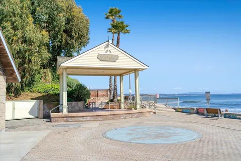 $1,549,000 | 522 Oak Drive, Capitola, CA 95010