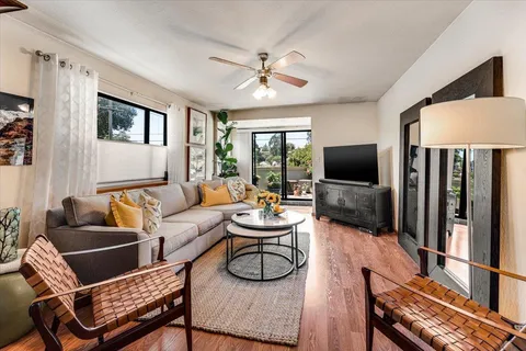 $1,549,000 | 522 Oak Drive, Capitola, CA 95010