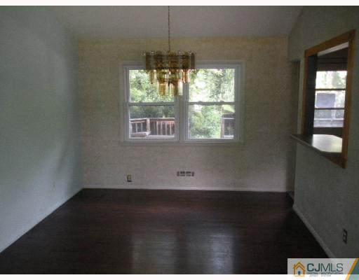 23 Hamlin Road East Brunswick, NJ 08816 - Photo 4 of 10 Gallery Image 4