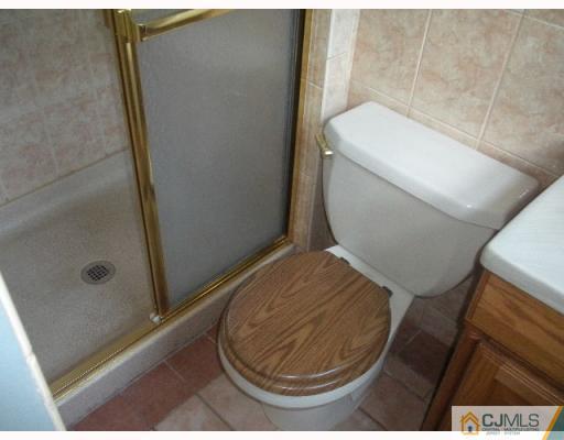 23 Hamlin Road East Brunswick, NJ 08816 - Photo 9 of 10 Gallery Image 9