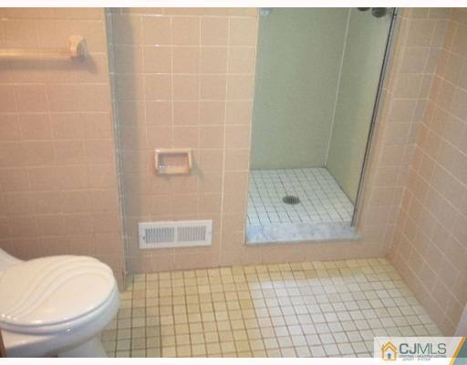 23 Hamlin Road East Brunswick, NJ 08816 - Photo 10 of 10 Gallery Image 10