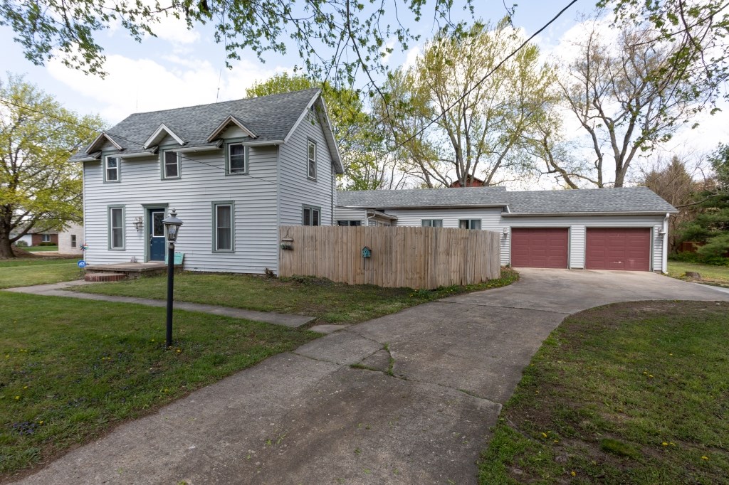8800 West River Road Yorktown, IN 47396 - Photo 4 of 34 Gallery Image 4
