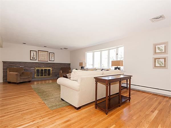 79 Sevland Road Newton, MA 02459 - Photo 3 of 24
