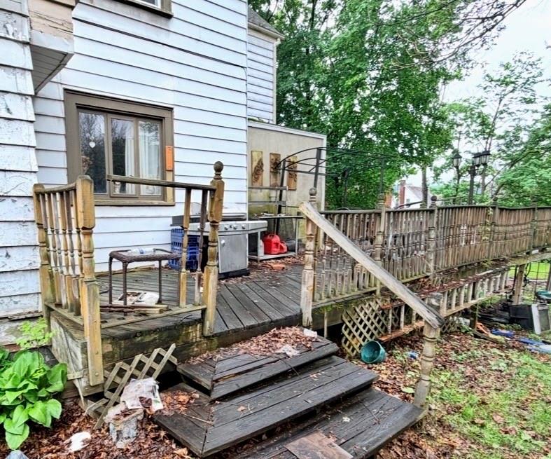 249 Freeport Road New Kensington, PA 15068 - Photo 4 of 11 a view of a balcony with chairs