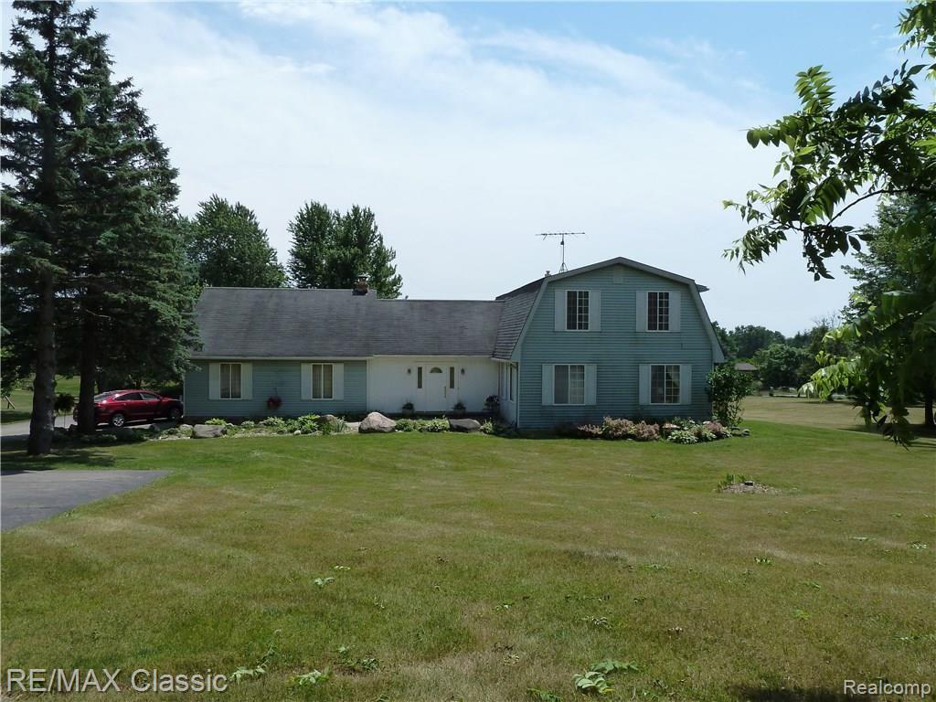 2795 Bullard Road Hartland, MI 48353 - Photo 32 of 41 P1050478.JPG