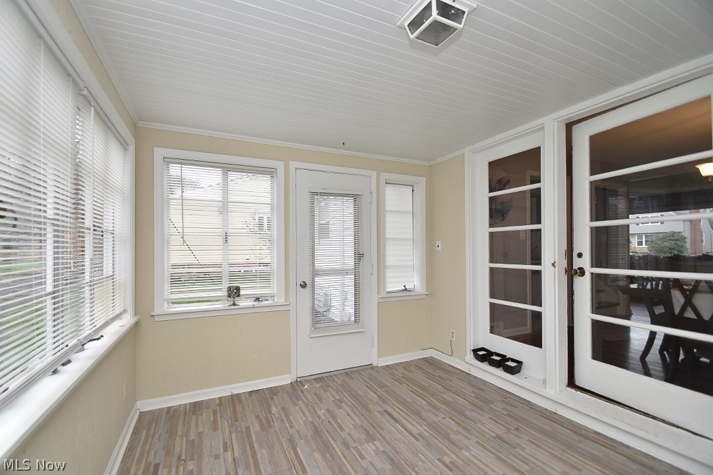 1423 Westover Road Cleveland, OH 44118 - Photo 20 of 32