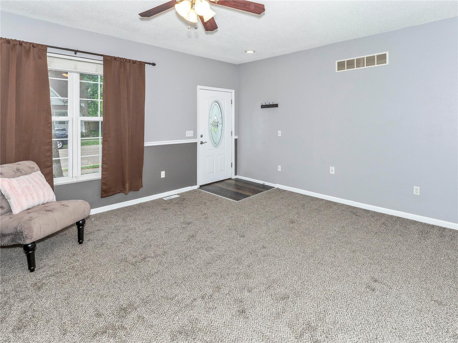 431 North Center Street Collinsville, IL 62234 - Photo 2 of 31