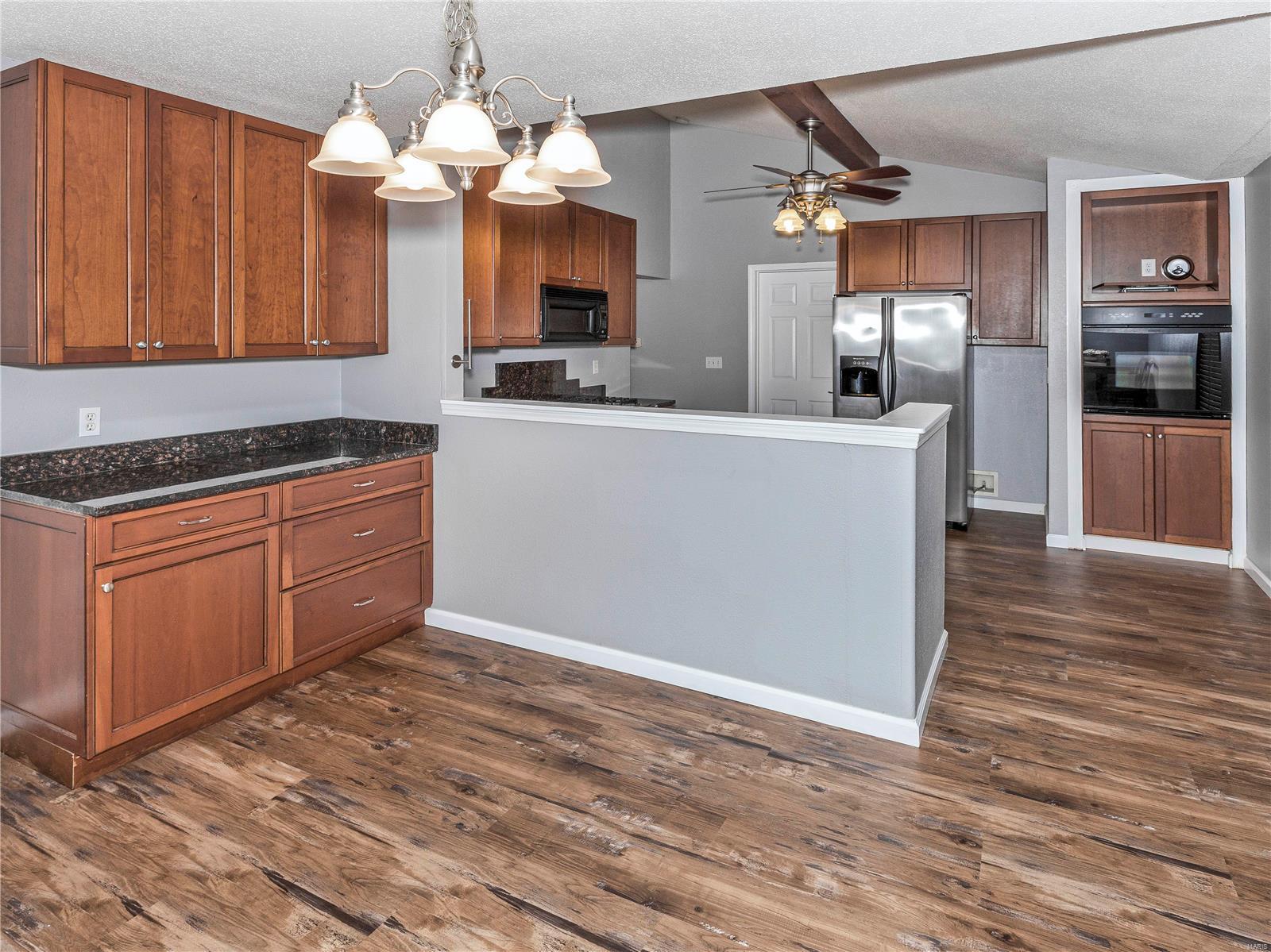 431 North Center Street Collinsville, IL 62234 - Photo 12 of 31