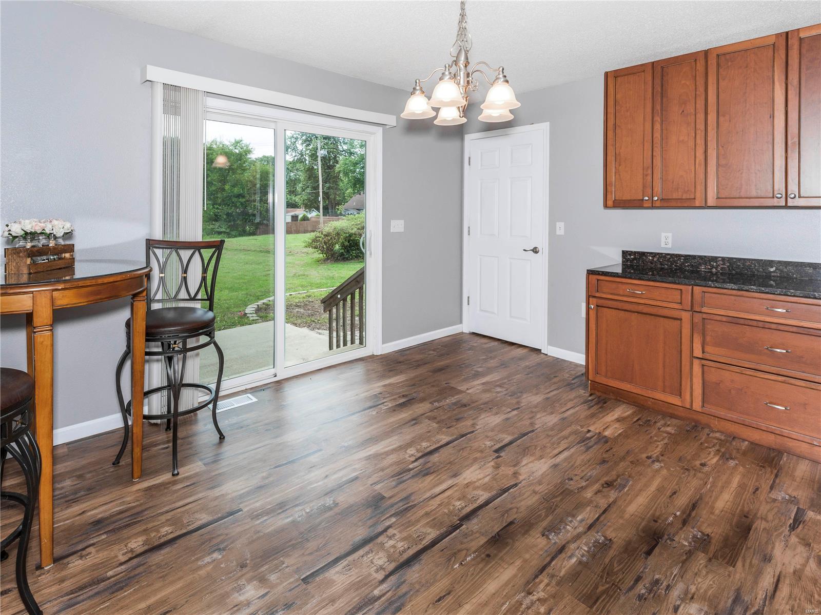 431 North Center Street Collinsville, IL 62234 - Photo 13 of 31