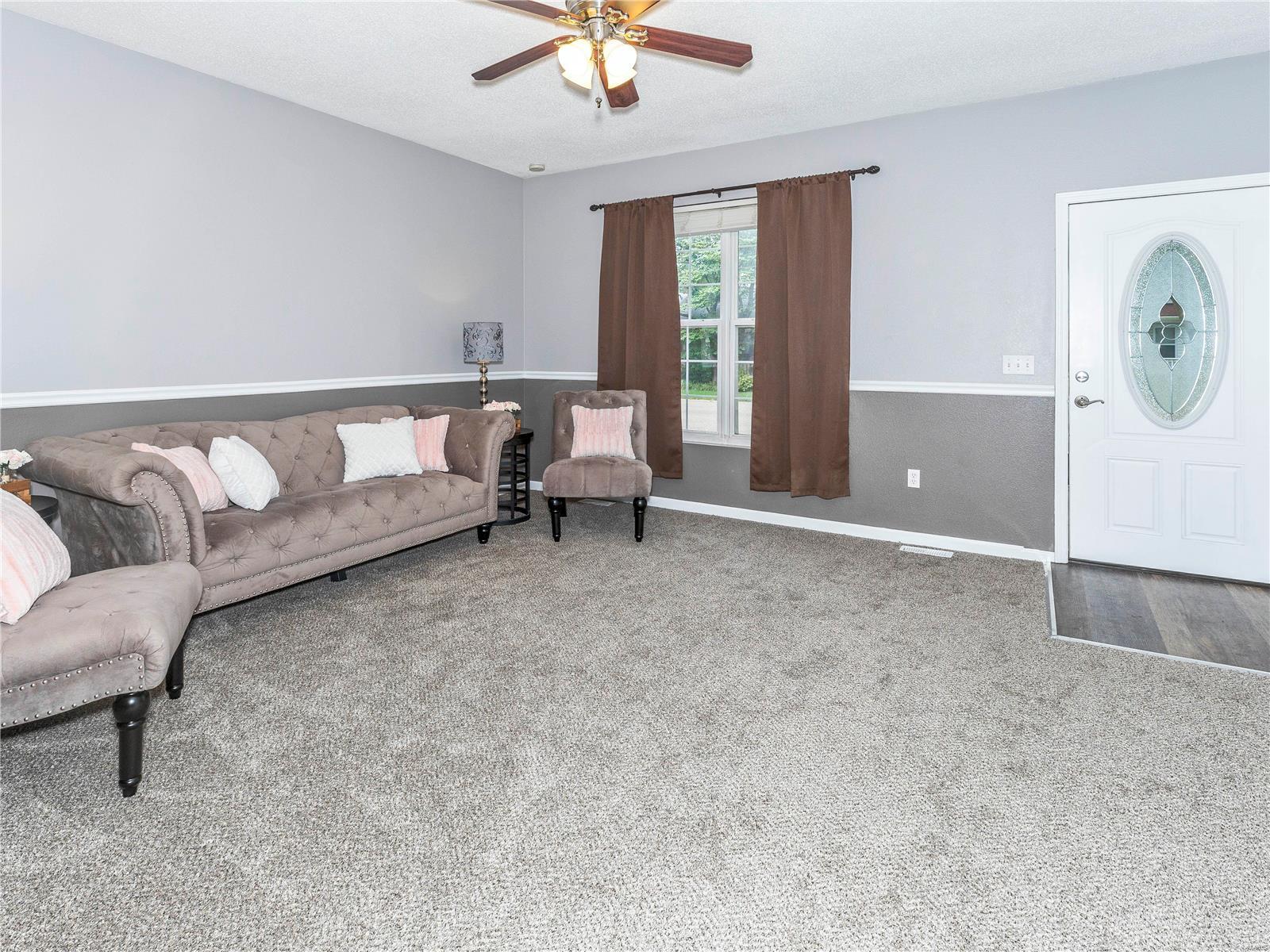 431 North Center Street Collinsville, IL 62234 - Photo 3 of 31