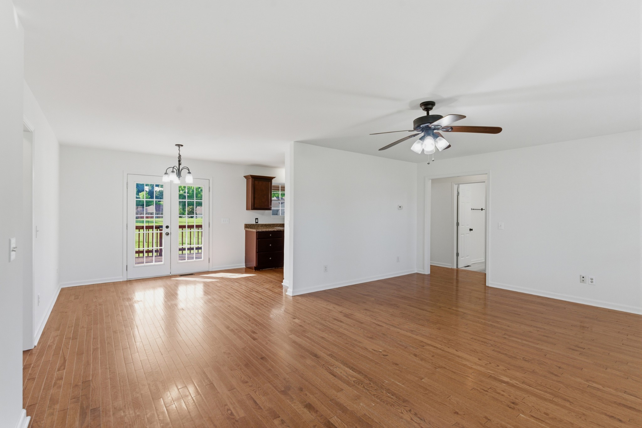 738 Sycamore Drive Springfield, TN 37172 - Photo 9 of 39