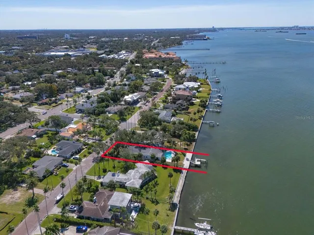 $2,250,000 | 1614 Santa Barbara Drive, Dunedin, FL 34698