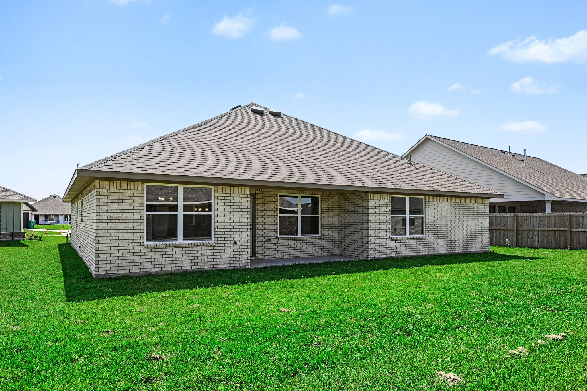 8 Gemstone Court Angleton, TX 77515 - Photo 26 of 27