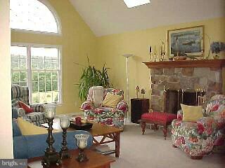 125 Longfields Way Downingtown, PA 19335 - Photo 3 of 6 Gallery Image 3