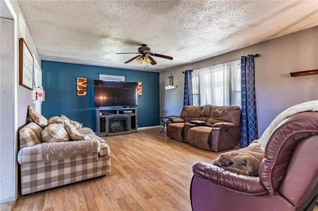 305 North Street Windsor, MO 65360 - Photo 17 of 33