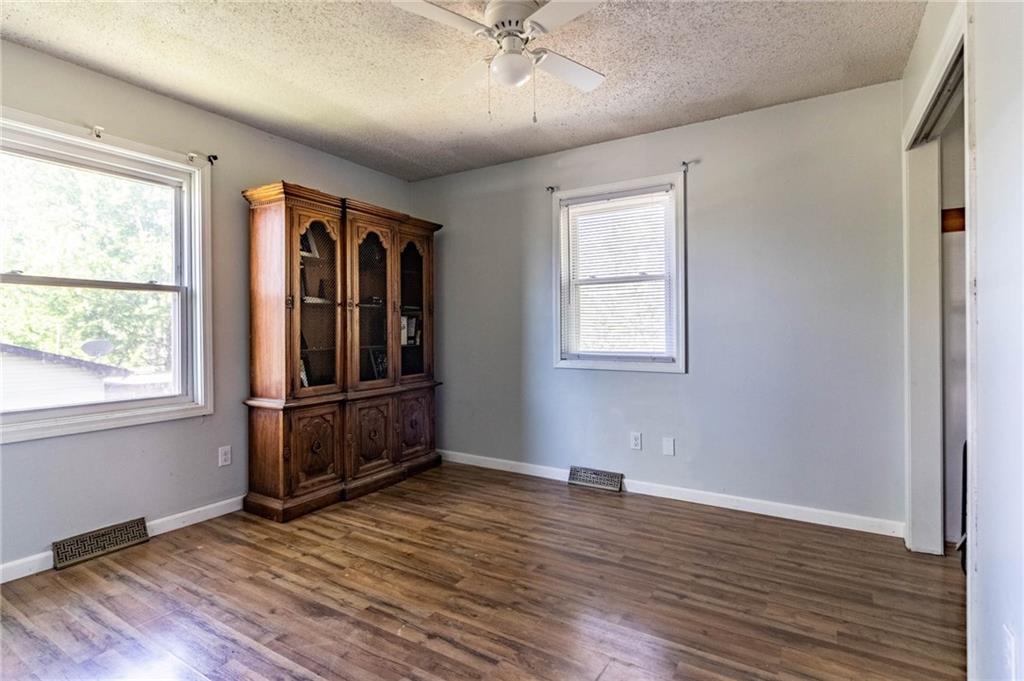 305 North Street Windsor, MO 65360 - Photo 25 of 33