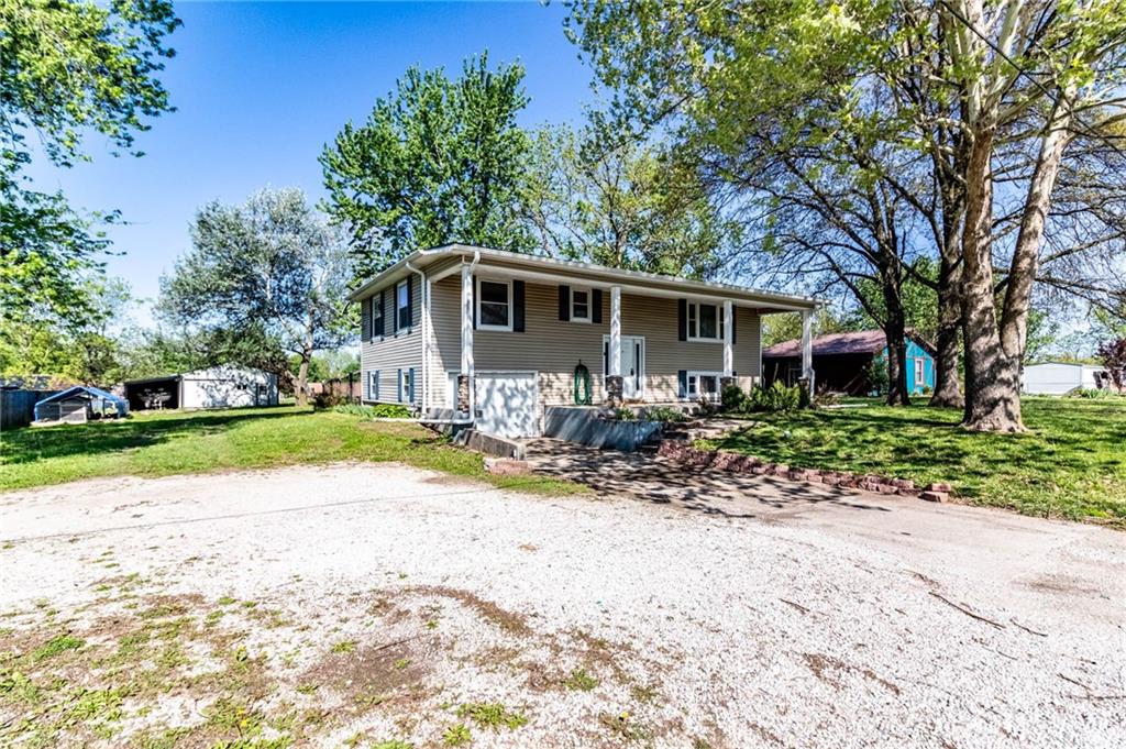 305 North Street Windsor, MO 65360 - Photo 4 of 33