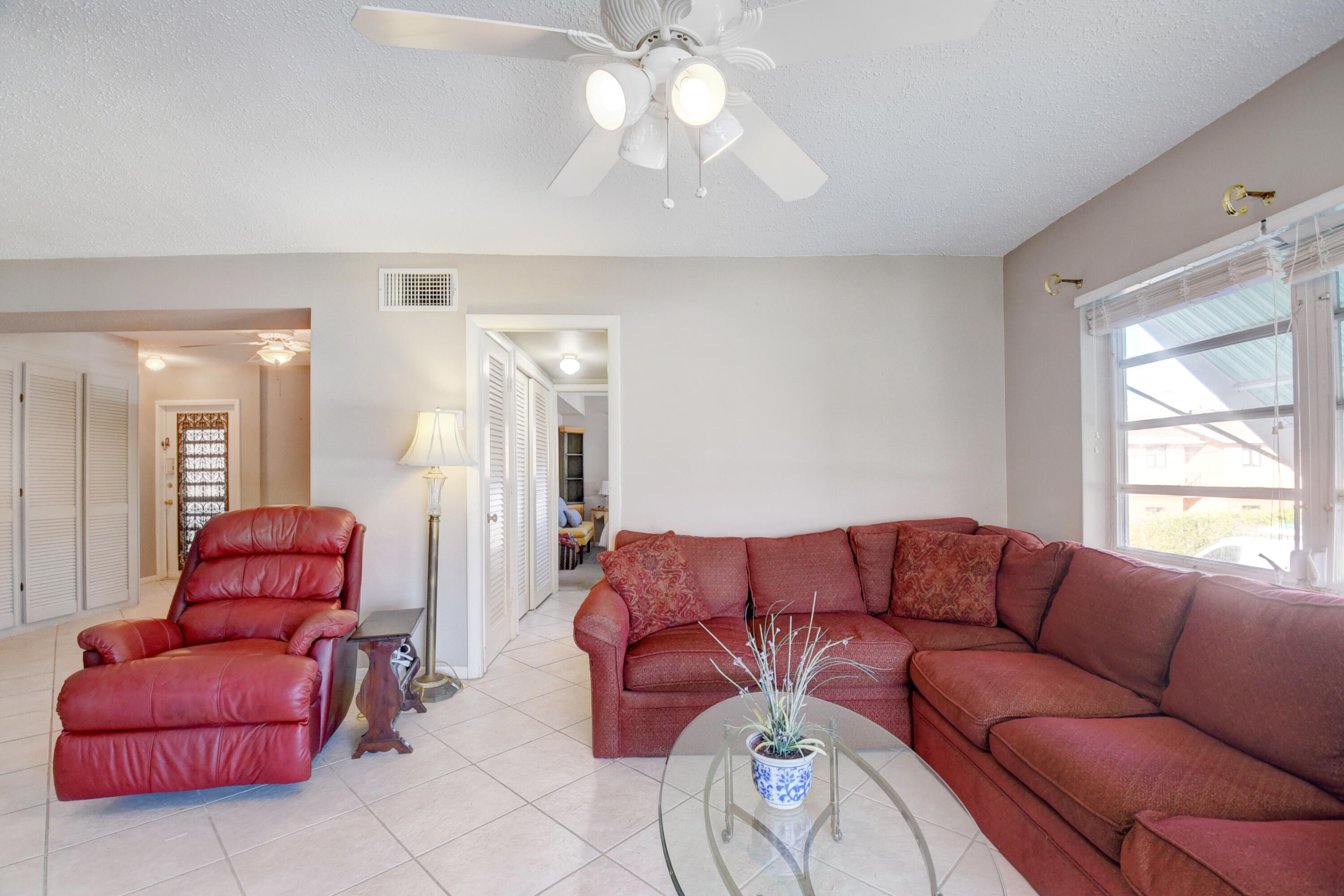 25 Southeast 13th Street, Unit B6 Boca Raton, FL 33432 - Photo 17 of 30 DSC_0537_38_39_40_41