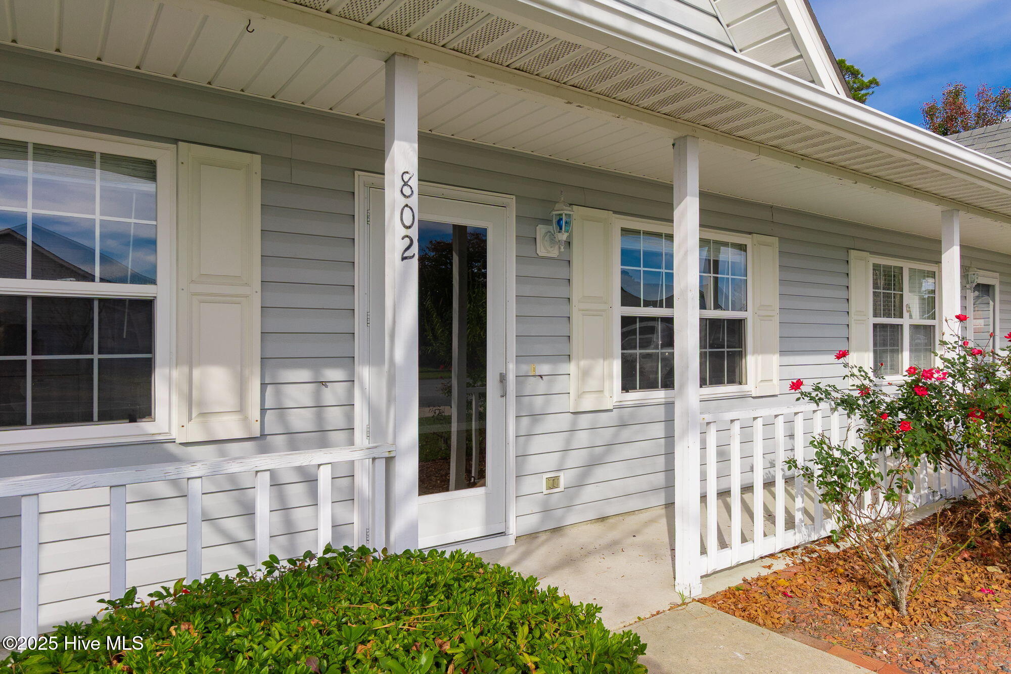 303 Barbour Road, Unit 802 Morehead City, NC 28557 - Photo 2 of 28 6-web-or-mls-chadwick-visuals-303-barbou