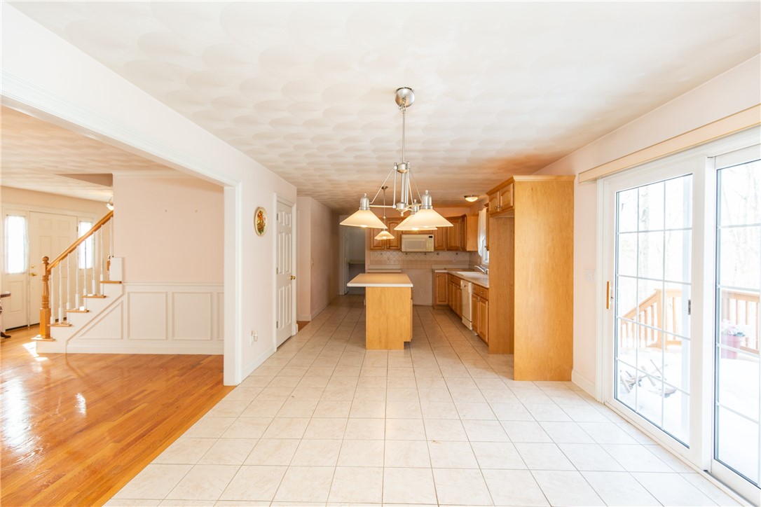 2 Capron Road Smithfield, RI 02917 - Photo 18 of 49