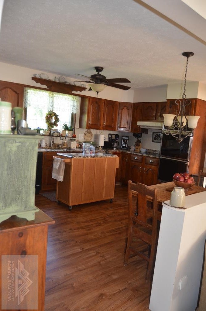 7697 Beech Run Road Hinton, WV 25951 - Photo 18 of 33 Gallery Image 18