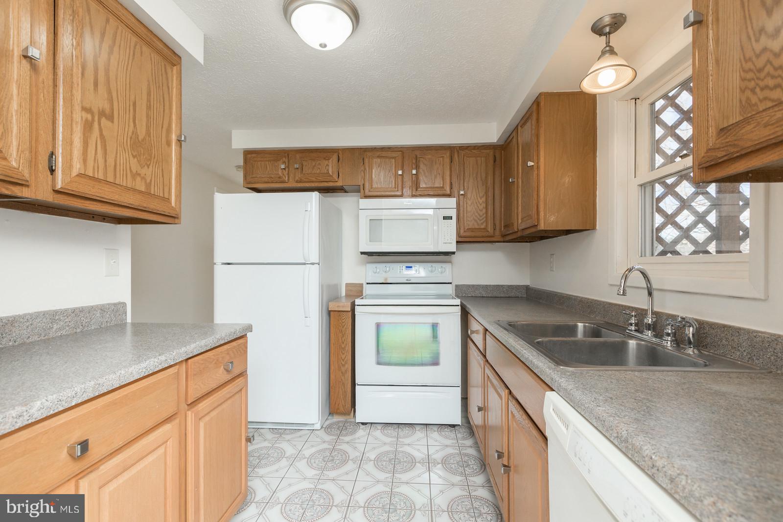 242 Fegan Road Bunker Hill, WV 25413 - Photo 11 of 30 Kitchen