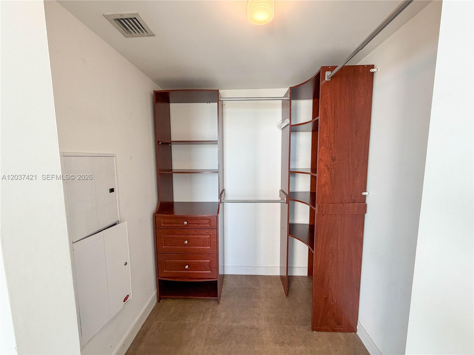 185 Southwest 7th Street, Unit 2900 Miami, FL 33130 - Photo 21 of 37