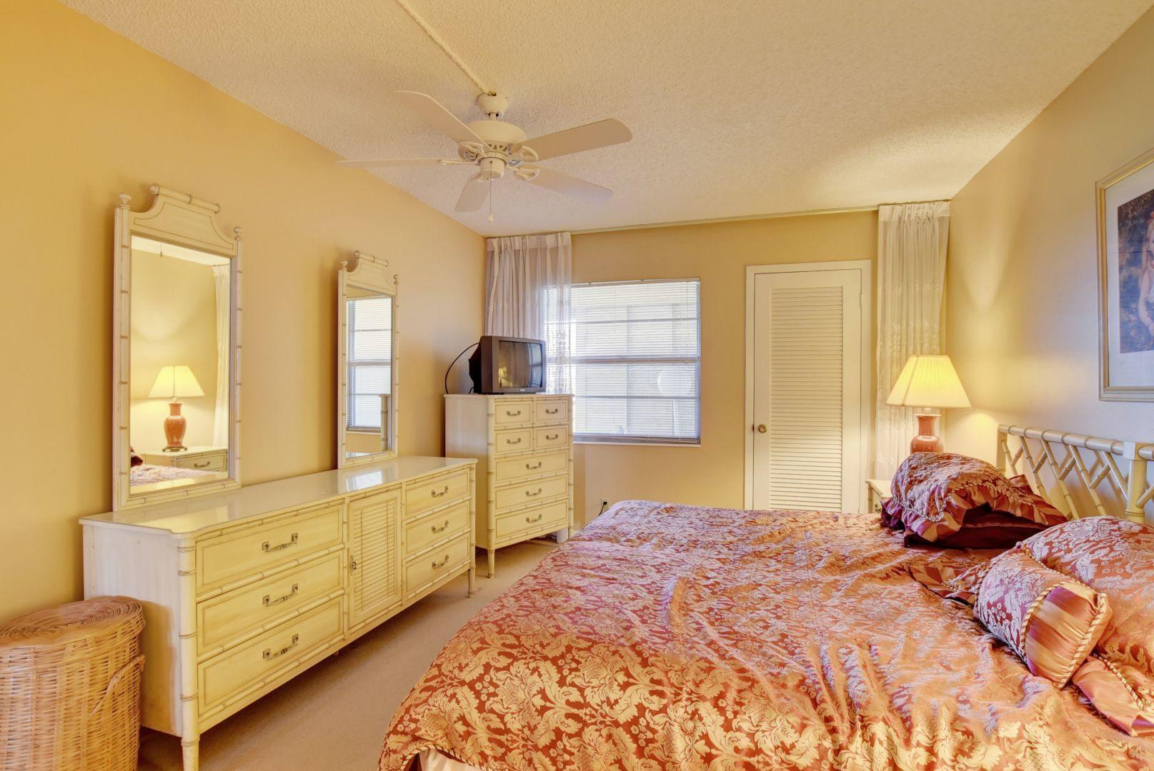4015 Rexford Drive, Unit 4015 Boca Raton, FL 33434 - Photo 10 of 29 Master Bedroom